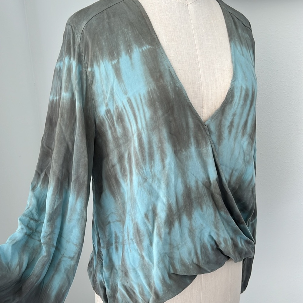 Blue Life - Tie Dye Top - Picture 2 of 7